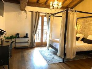 Château Camiac客房内的一张或多张床位