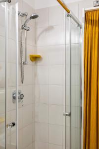 Koupelna v ubytování Lake Attic in Villa Lina + 29 fotografií