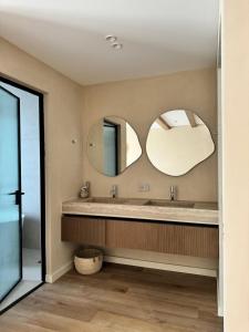 Ciao Borshi Boutique Hotel的一间浴室