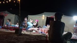 Hosté ubytování Campement Privé Caravane 75km-Douz