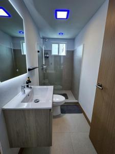 Koupelna v ubytování Luxury Condo at Viva Jaco Residence