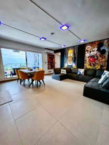 Posezení v ubytování Luxury Condo at Viva Jaco Residence