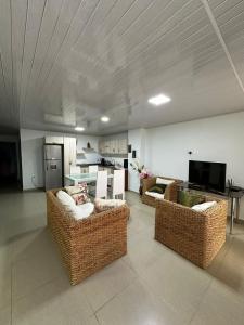 Nhà bếp/bếp nhỏ tại Club campestre el Zarzal - Apartamento - Hotel - Habitaciones - Glamping +14 ảnh