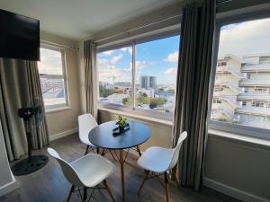 Μπαλκόνι ή βεράντα στο @Nine