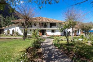 Κήπος έξω από το Inkas Hotel y convenciones