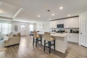 Kuchyň nebo kuchyňský kout v ubytování Eagle View Stay, LLC