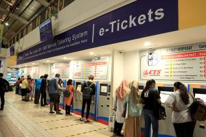 Tetamu yang menginap di Larkin bus terminal Doraemon Home by YHA