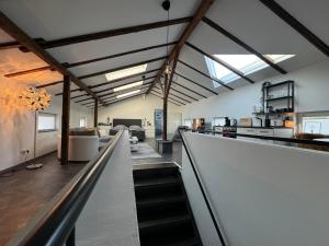 Fotografie z fotogalerie ubytování GLEIS 13 - THE LOFT im ehemaligen Lokschuppen v destinaci Bückeburg