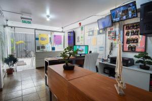 TV a/nebo společenská místnost v ubytování Magdalen House