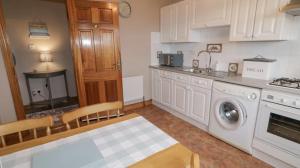 Kuchyň nebo kuchyňský kout v ubytování Breezy Point Accommodation