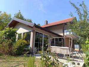 En have udenfor VA vikendica Tesanj