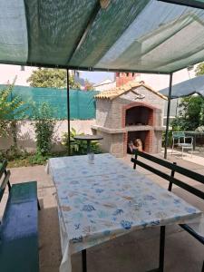 Patio nebo venkovní prostory v ubytování Apartment Drace 4550a