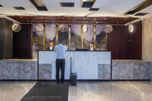 Os clientes hospedados em 丽呈東谷酒店保定客运中心店