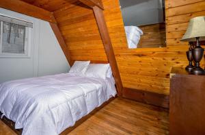 Afbeelding uit fotogalerij van Peaceful Peaks Cabin in Lanesville