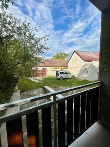 Balkón nebo terasa v ubytování Apartment s terasou Lysá