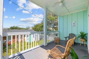 Ban công/sân hiên tại DERBY BLUE A- Ocean Views- Garage & EV Charger +40 ảnh