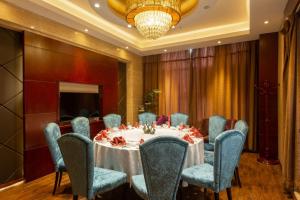 TV a/nebo společenská místnost v ubytování Bestway Hotel Xi'an