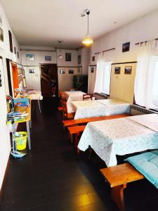 Postel nebo postele na pokoji v ubytování Planinarski dom ''Bijele stijene'' Mountain lodge
