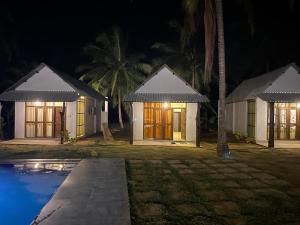 Bazén v ubytování A Frame Cottage Udawalawe nebo v jeho okolí