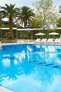 Bazén v ubytování Pam Thermal Hotel Clinic & Spa nebo v jeho okolí