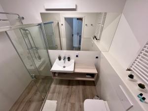 Ένα μπάνιο στο Apartament w Rewalu nad samym morzem +20 φωτογραφίες