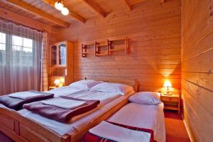 Gallery image of Domki na Górce in Wierchomla Mała +14 photos