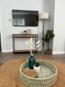 TV a/nebo společenská místnost v ubytování Cara View + 7 fotografií