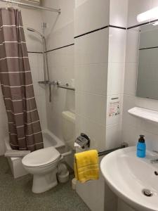 Ένα μπάνιο στο Hotel Wolbeck +2 φωτογραφίες