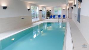 Bazén v ubytování Residenz Hohe Lith Wohnung 28 nebo v jeho okolí