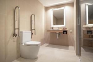 INNSiDE by Meliá Madrid Valdebebas的一间浴室