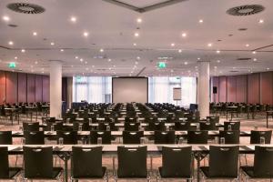 Zona business o sala conferenze di Ramada by Wyndham Dresden