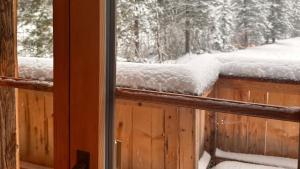 Chalet by the River in Gstaad With Sauna semasa musim sejuk