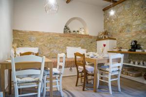 Εστιατόριο ή άλλο μέρος για φαγητό στο Agriturismo Santa Bruna +42 φωτογραφίες