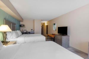 Letto o letti in una camera di Comfort Inn & Suites Boulder