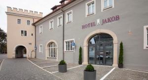 Budova, kde se hotel nachází