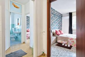Postel nebo postele na pokoji v ubytování R & R Apartment