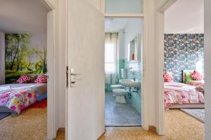Postel nebo postele na pokoji v ubytování R & R Apartment