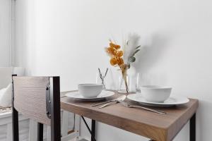 Φωτογραφία από το άλμπουμ του Cosy, Modern & Central Studio 1min from Train with Private Garden - The Kensal Suite στο Λονδίνο