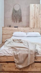 Postel nebo postele na pokoji v ubytování Una Isla Vida - Your Affordable Retreat Space + 11 fotografií