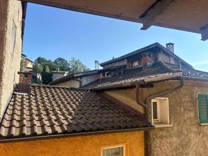 an overhead view of a roof of a building at Davesco Court Apartment in Cadro