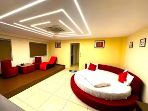 Posezení v ubytování Aundh Elite Stay