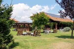 Vonkajšia záhrada v ubytovaní Agriturismo La Fucina