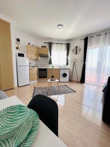 Gallery image of Sea View Studio in Peyia