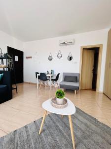 Gallery image of Sea View Studio in Peyia