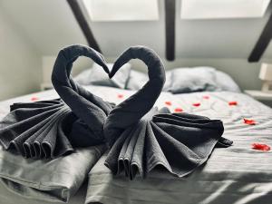 Posteľ alebo postele v izbe v ubytovaní Elements Apartments & Renata