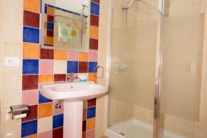 Ένα μπάνιο στο Apartamento Bajo en el Tamaduste Zona Privilegiada