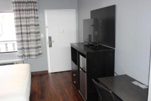 Gallery image of Riverfront Inn in Conway