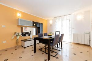 Fotografie z fotogalerie ubytování Apartments Emma v destinaci Mali Lošinj