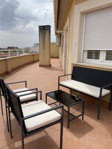 Μπαλκόνι ή βεράντα στο Atico La Roda con Terraza