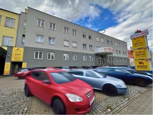 Budova, kde se aparthotel nachází